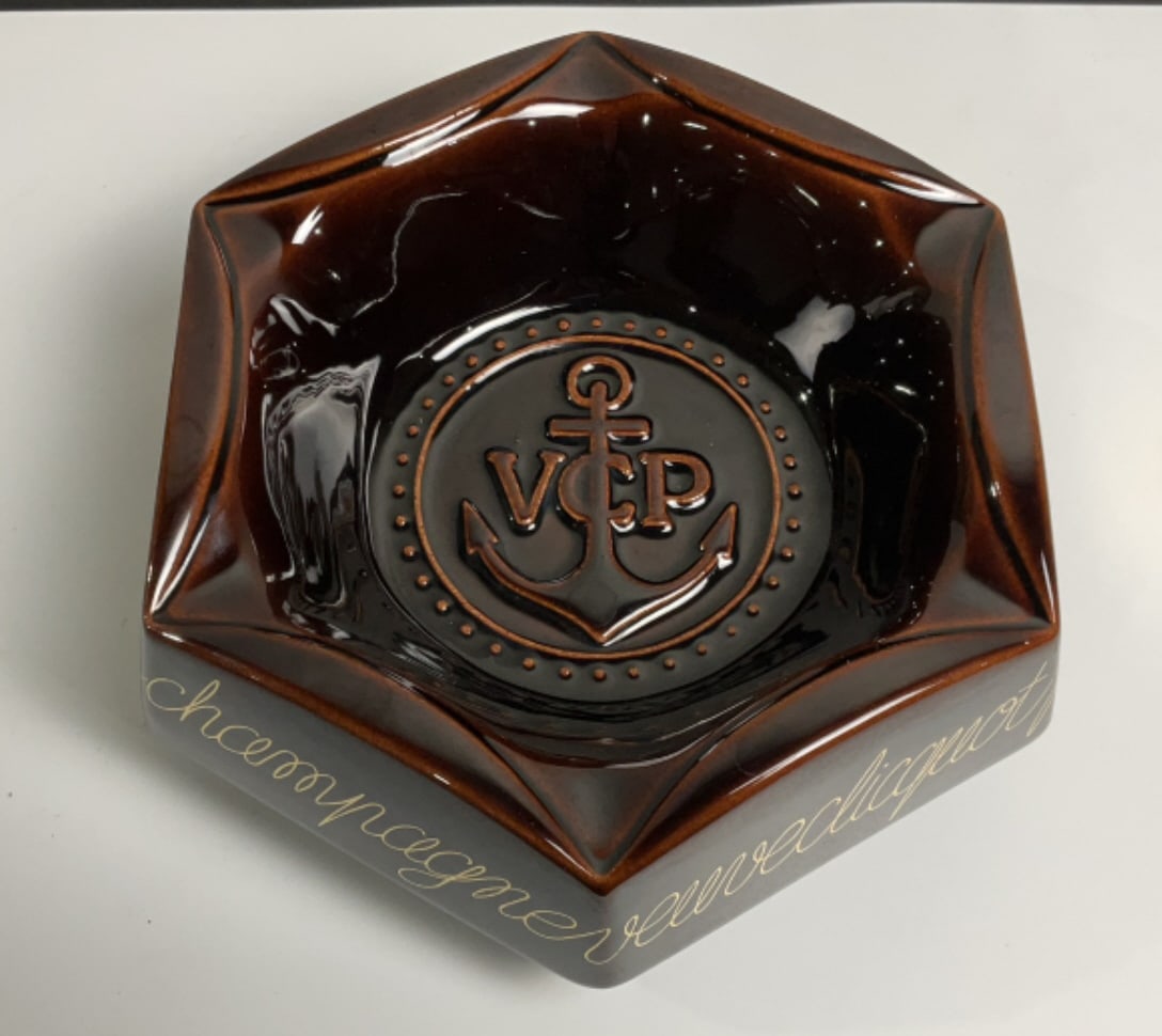 Veuve Clicquot VCP Vintage Ashtray (1 of 5)