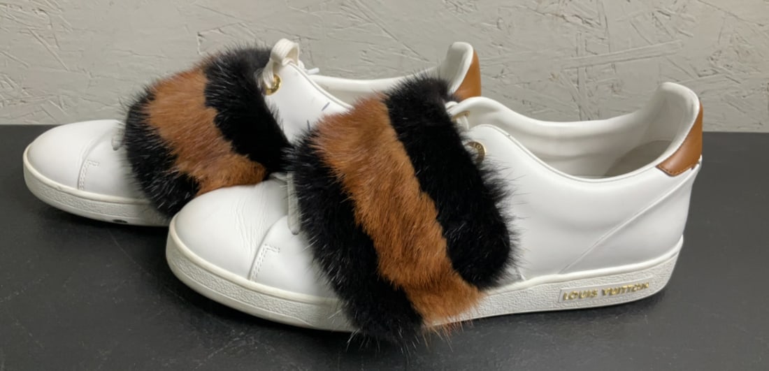 Louis Vuitton Leather Frontrow Fur Sneakers: Buyer Premium 10% BP MFG Louis Vuitton Leather Frontrow Fur Sneakers Located in: Chattanooga, TN Women's Size 9 *Sold As Is Where Is* 4019 F-3-B