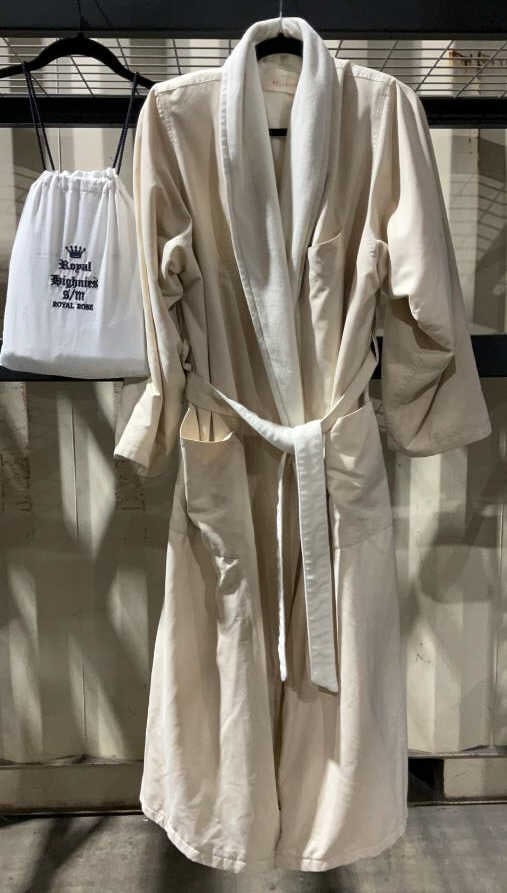 (2) Bellagio & Royal Robes & Lounge Pants (1 of 7)