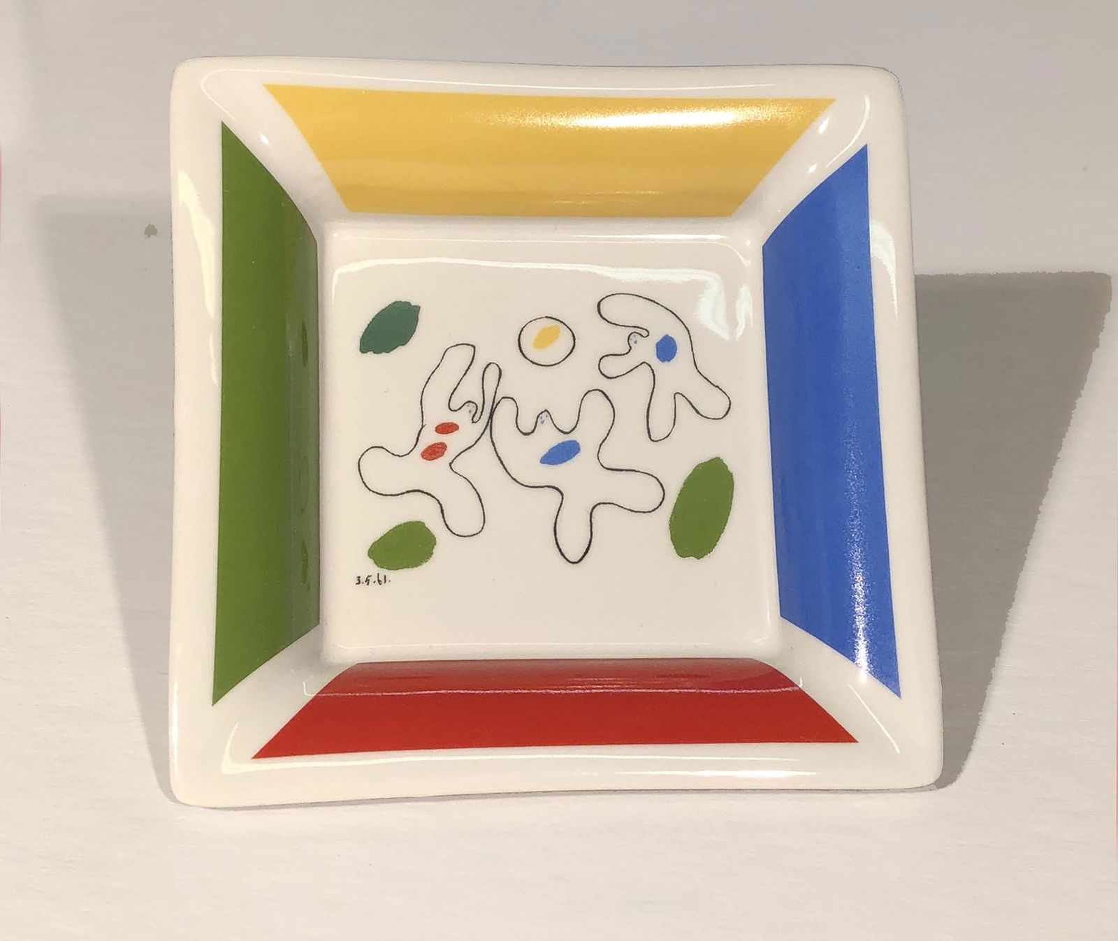 Pablo Picasso - Footballeurs Ashtray - 2004 Sculpture (1 of 1)