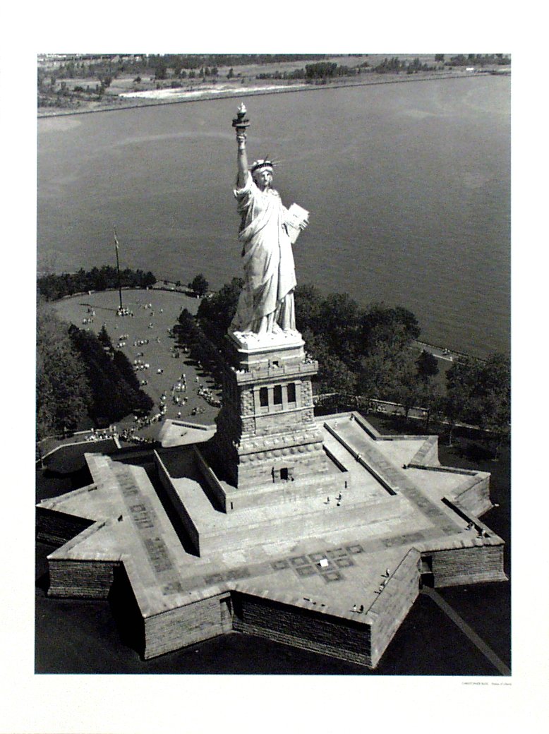 1993 Bliss Statue of Liberty Poster: Reference #: ULNR746 Artist Name: Bliss, Christopher Title: Statue of Liberty Medium: Offset Lithograph Edition Size: unknown Year: 1993 Paper Size: 31.5 x 23.5 inches Image Size: 26.5 x 20.75 inches 