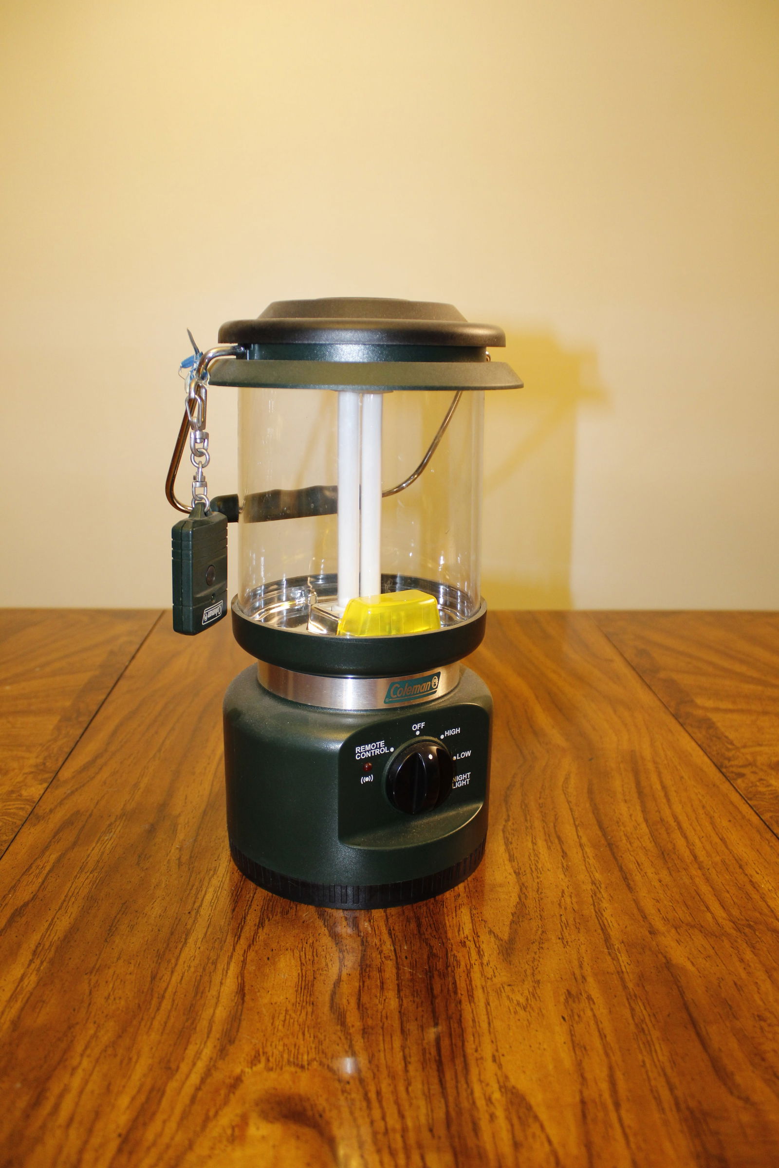 Coleman Lantern with Remote (1 of 1)