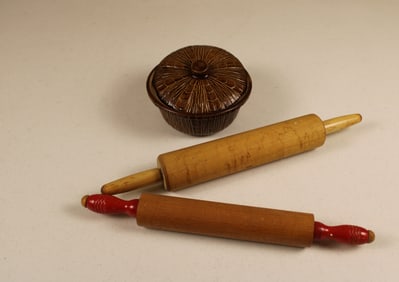 McCoy Crock w Lid & Rolling Pins