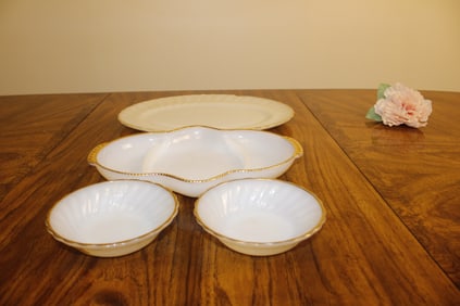 Vintage Anchor Hocking Fire King Milk Glass Gold Bead Trim 3 Part Relish Dish