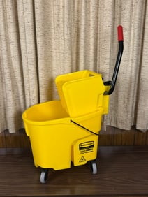 Professional Mop Bucket