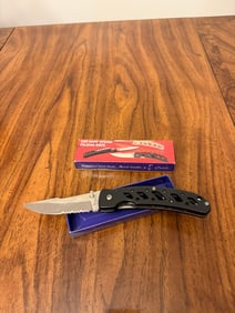 One Handed Folding Knife