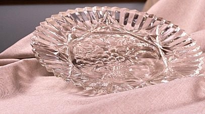 Vintage Federal Glass Serving Pioneer Fruit