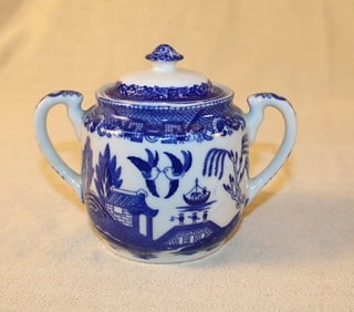 Blue Willow Sugar Bowl Japan