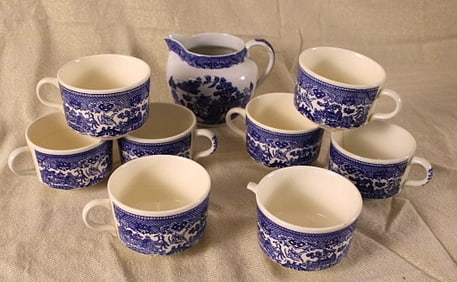 Blue Willow Tea Cups Creamer Pitcher