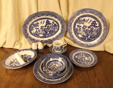 Complete Set New in Box Blue Willow