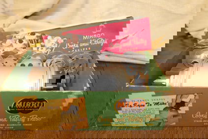 Mirro Cooky & Pastry Press Midcentury