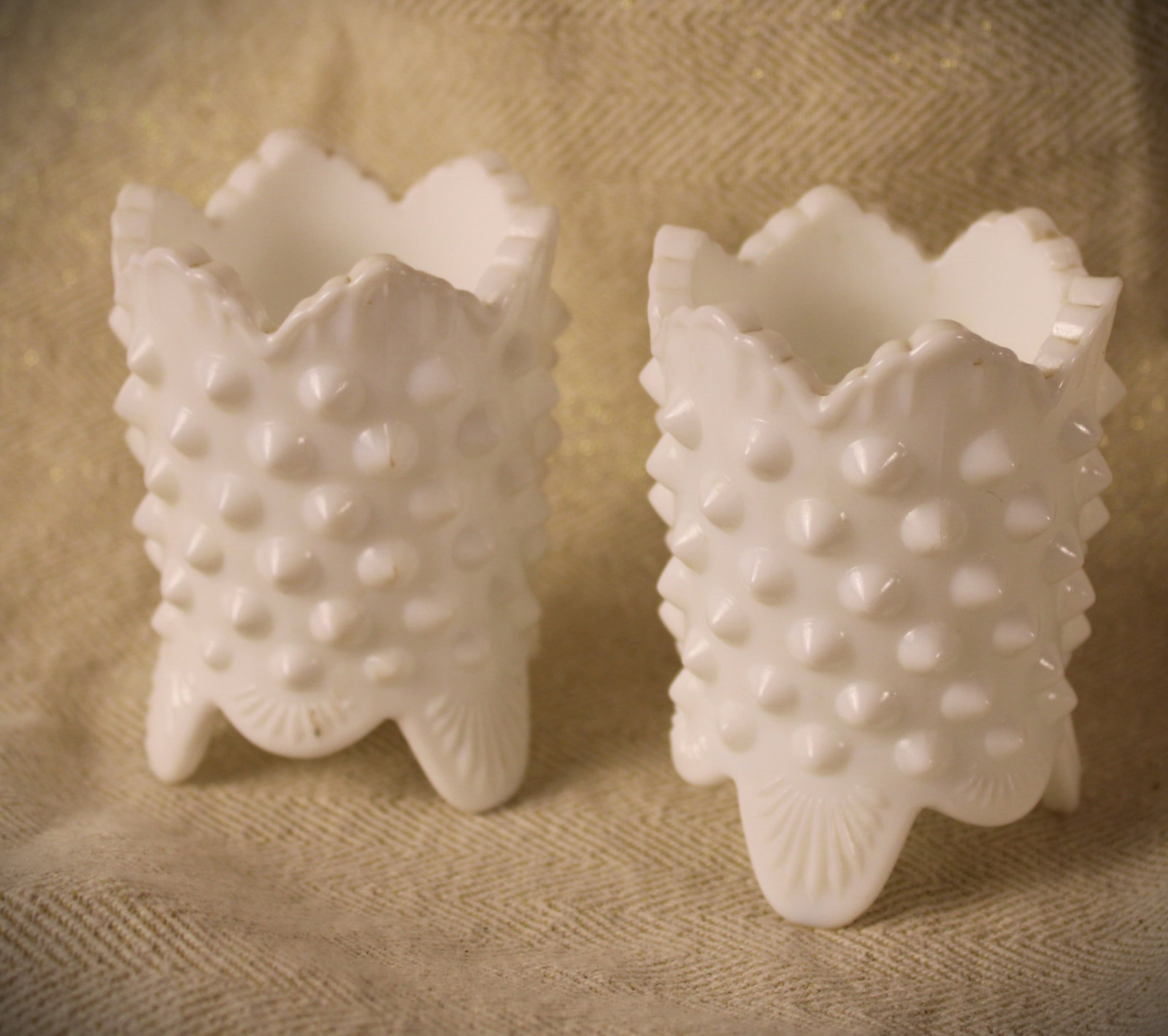 Fenton Vintage MCM Milk Glass Footed Toothpick Holders w Hobnail Sawtooth Scalloped Edge: Fenton Vintage MCM Milk Glass Footed Toothpick Holders w Hobnail Sawtooth Scalloped Edge
