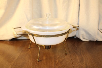 Anchor Hocking Fire King Covered Dish