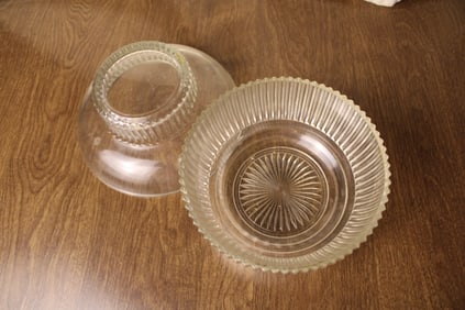 Clear Glass Entertaining Vessels With Ridged Trim