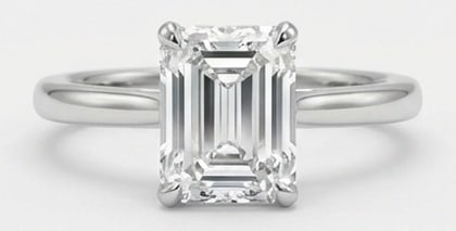 Lab Grown 4.00 Ct Emerald Diamond Ring – Solitaire setting with thick rounded band and double claw: Beautifully styled, this ring is anchored by a 4.00 carat lab grown Emerald center diamond. Featuring a Solitaire setting with thick rounded band and double claw prongs aesthetic, balancing bold geome