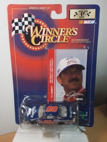 1998 Winners Circle Dale Jarrett Die-Cast 1:64 #88 Ford Credit Quality