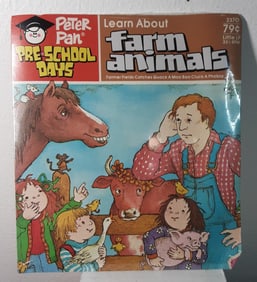 PETER PAN 33 1/3 RPM RECORD -PRE-SCHOOL DAYS - LEARN ABOUT FARM ANIMALS