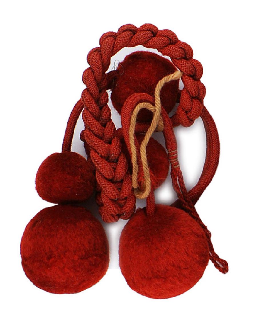 Austrian M1911 Marksman Shooting Cords: F-105 Austrian M1911 Marksman Shooting Cords. Five red felt balls on red shoulder cords. End of shoulder section frayed. II