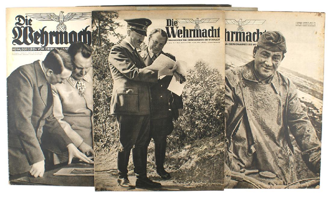 Lot of 7 German WWII issues of Die Wehrmacht: I-041 Lot of 7 different issues of "Die Wehrmacht", the official pictorial magazine of the Army. One 1941, two 1942 and three 1943. Picture articles include the campaign in the East, panzers, night bo