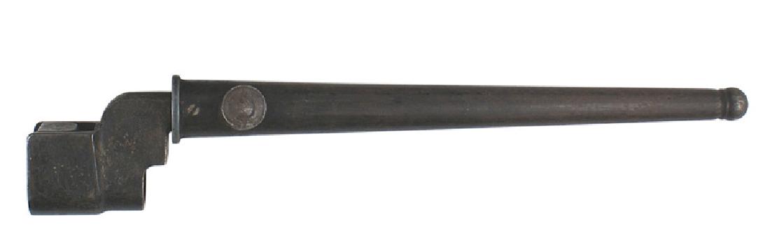 British WWII Mark 2 spike bayonet: D-087 British WWII Mark 2 spike bayonet. With a round tapered steel scabbard with a frog button. II