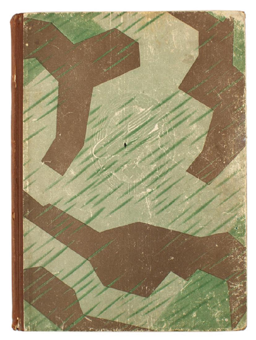 German book KRETA SIEG DER KUHNSTEN: I-032 "KRETA SIEG DER KUHNSTEN". 1942 large format pictorial publication on the paratrooper operations on Krete. An excellent presentation of the principal leaders, paratrooper operations, combat, fie