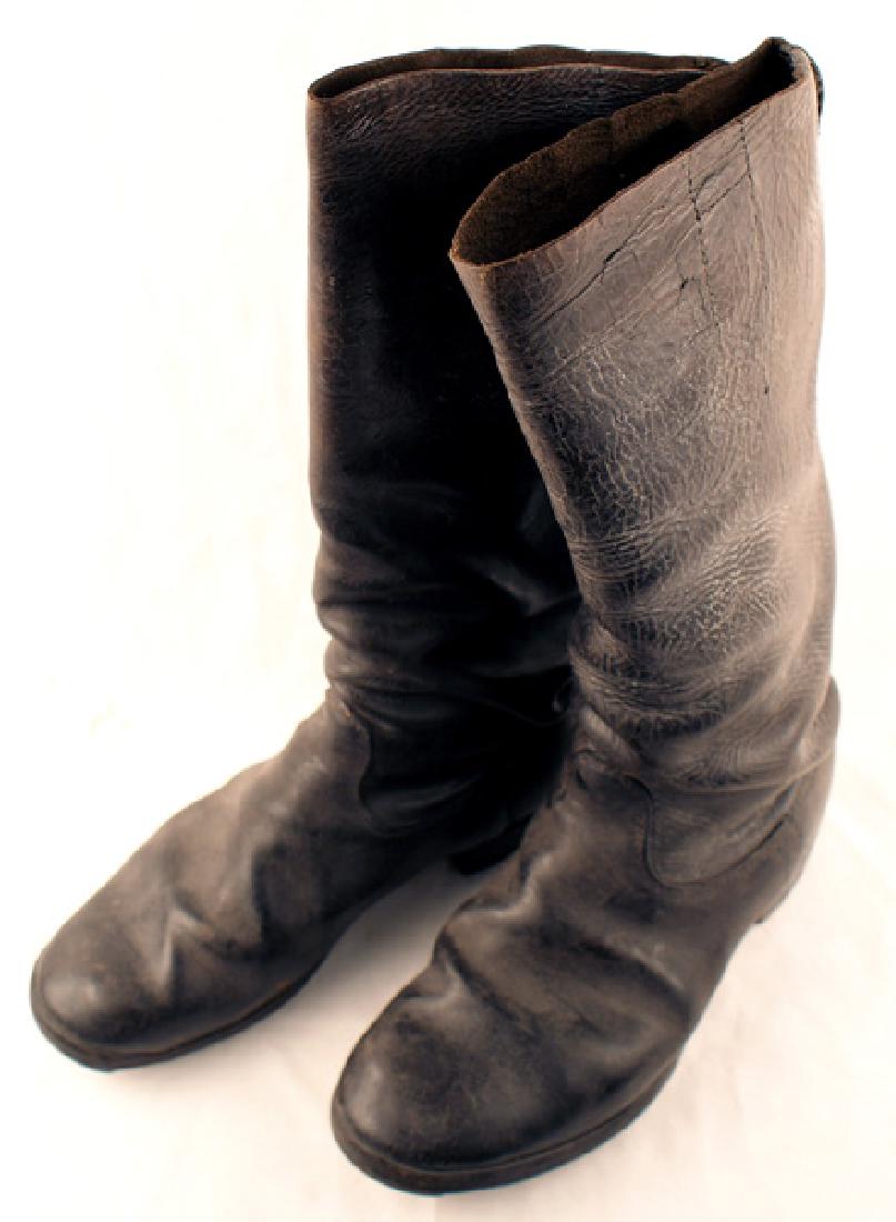 German WWII Issue leather jack boots: N-024 German WWII Issue leather "jack boots". Lightly rusted original tap/hobnails/horseshoe heel. Show field use. Size approximately 9 1/2". About II