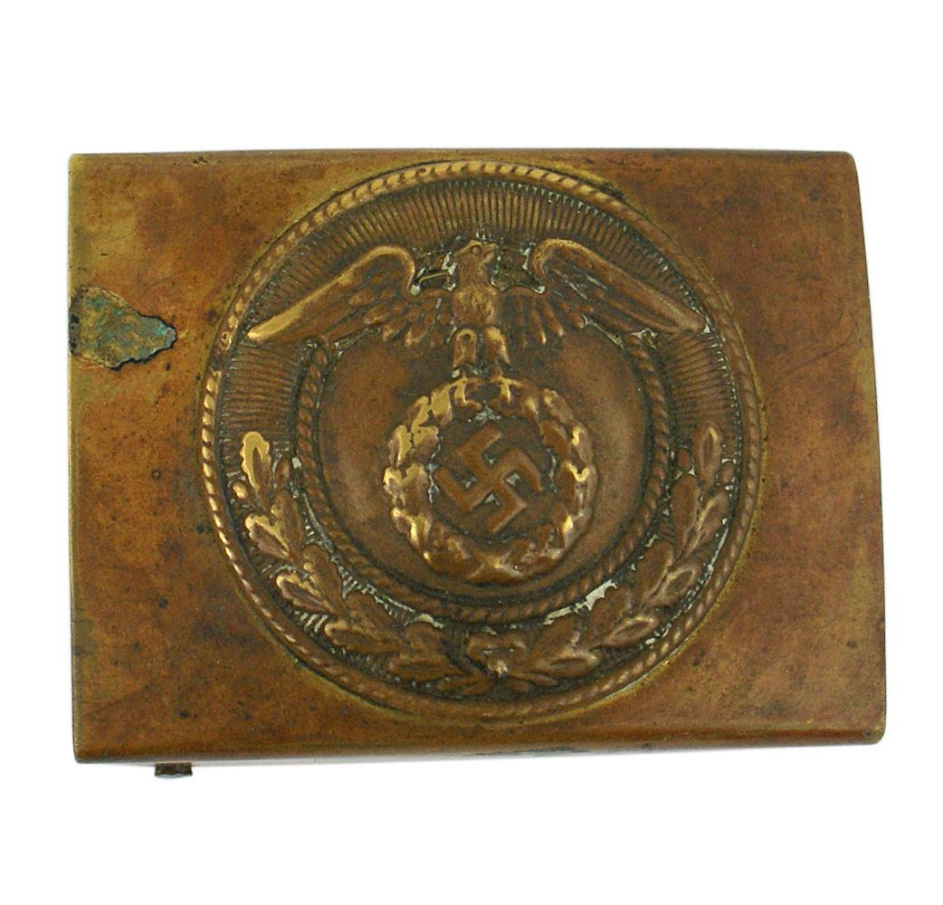 Early German SA all brass belt buckle: H-007 Early German SA all brass belt buckle. Roundel with eagle, large wreath, tilted swastika and a half wreath. Aged patina. II