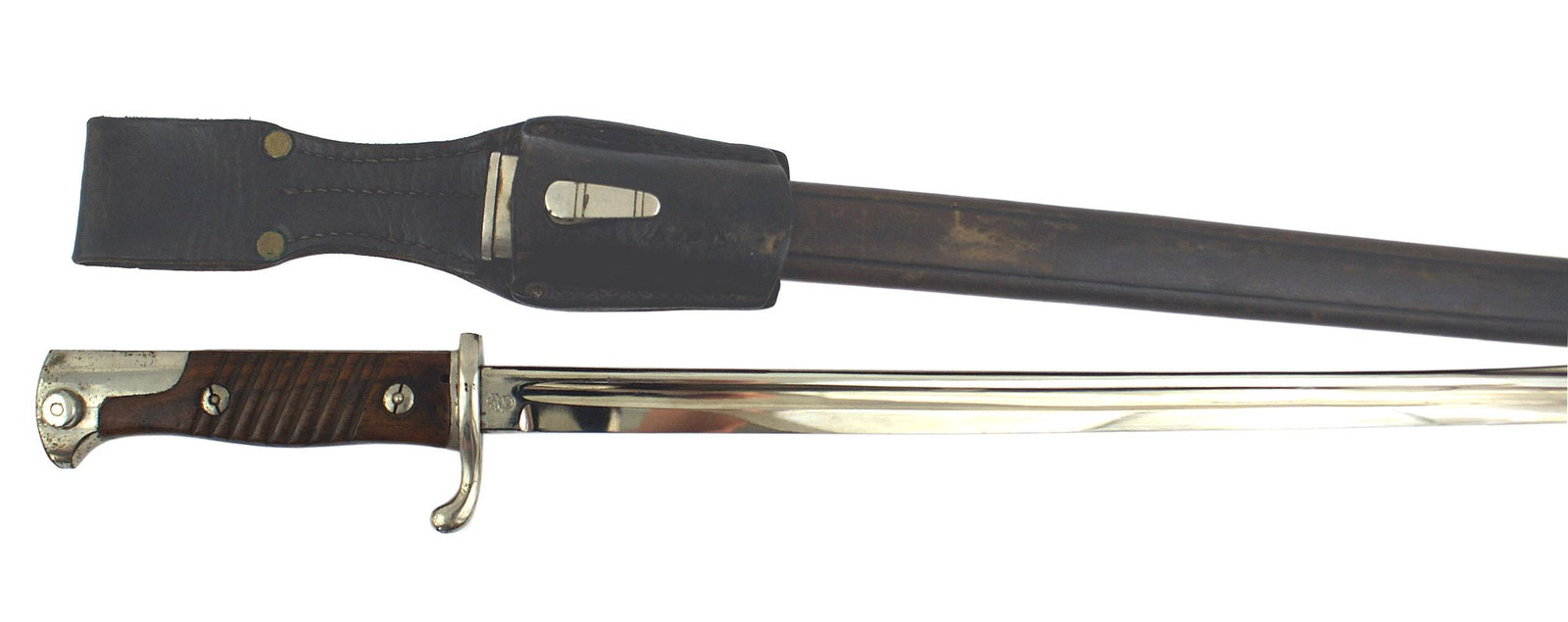 German M1898 dress Seitengewehr bayonet: D-100 German M-1898 dress "Seitengewehr". Nickeled pommel, upswept short crossguard and scabbard fittings. Diagonal grooves on the wood grips. 20 3/4" excellent blade with a swell point. Marked with t
