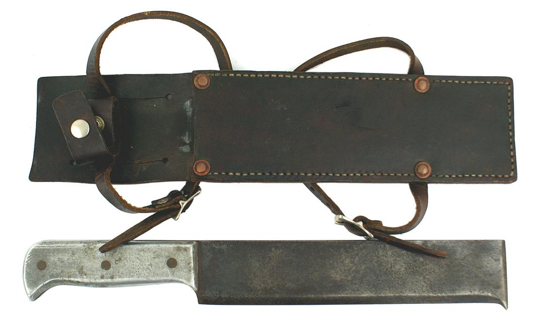 Australian WWI short bolo knife: D-173 Australian WWI short bolo. White metal grips with three rivets. 1 5/8" wide straight, 8 3/8" darkened blade. Maker marked "EAST BROS - SYDNEY". Shows some wear and age. Solid dark brown leather