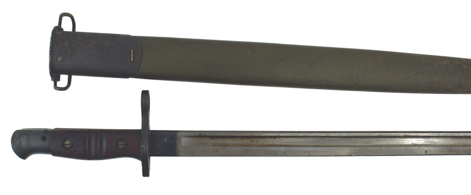 US WWI REMINGTON bayonet: D-056 US WWI "REMINGTON" bayonet. Some minor wear to the blued pommel and crossguard. 17" blade is maker marked, dated "1917" and has a flaming grenade above "US", also eagles head "x" and "10". Green