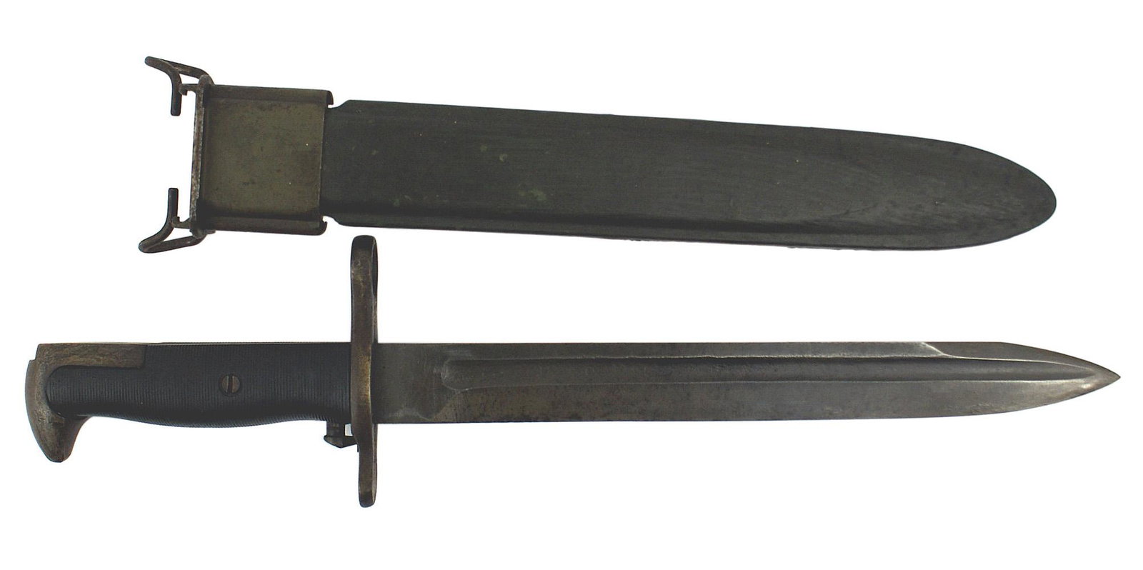 US M1942 Garand bayonet: D-059 US M1942 Garand bayonet. Lined black bakelite grips. Darkened parkerized pommel and crossguard. 9 7/8" blade has 85% of the parkerized finish. Marked "PAL" and "US" with a flaming grenade over "