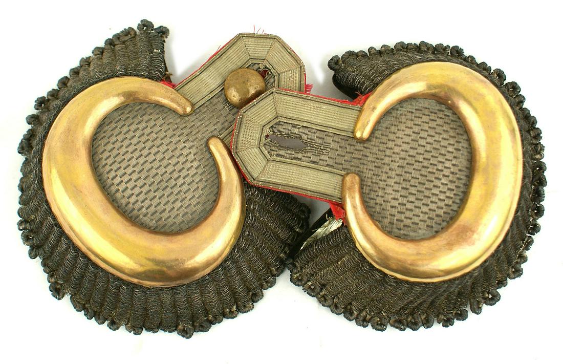 Imperial Prussian General Leutnant epaulettes: F-073 Pair of Imperial Prussian General - Lieutenant epaulettes. Age toned, banjo shaped checkered silver "mesh" facings with silver tress with two black lines bordering the extensions. Also, with gil