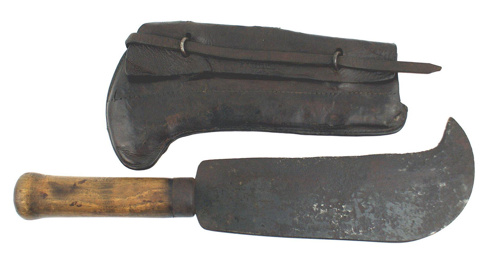 French WWI billhook: N-037 French WWI "billhook". Hand held cutting tool for helping to construct or eliminate obstacles. 5 1/2" round wood handle with a 2 3/8" to 2 7/8" wide heavy blade with a round curved tip. Unusual 