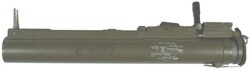 U.S. 66mm anti-tank rocket launcher: M-32 U.S. 66mm anti-tank rocket launcher. Model "M7282". 25 ½" tube with folding sight. Hinge holding loading door is split. II