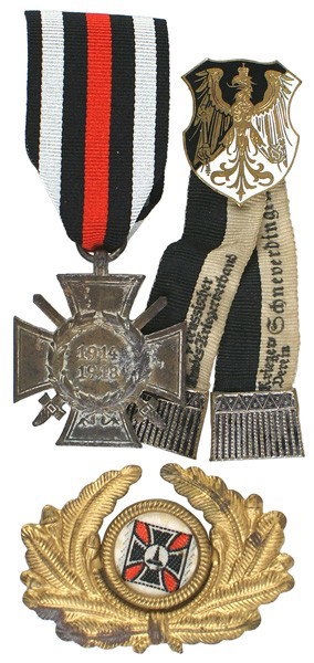 Lot of 3 German WWI veteran medals etc: B-12 Lot of 3 WWI veteran items: (1) 1914-18 Combatants Cross with Swords. Marked "W.R.". Replaced ribbon. (2) Prussian War Veteran's Association enameled badge/ribbons. (3) Veteran's Association peak