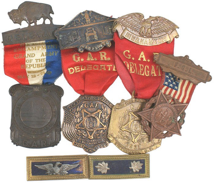 Lot of 6 U.S. GAR medals etc: B-141 Lot of 6 GAR items: (1) "F.C.L." Medal. Complete with pin-back bar and US flag ribbon. (2) Two medal clasps - Officers and Department Commander. (3) Three "GAR DELEGATE" medals - 1929, 1930 and 
