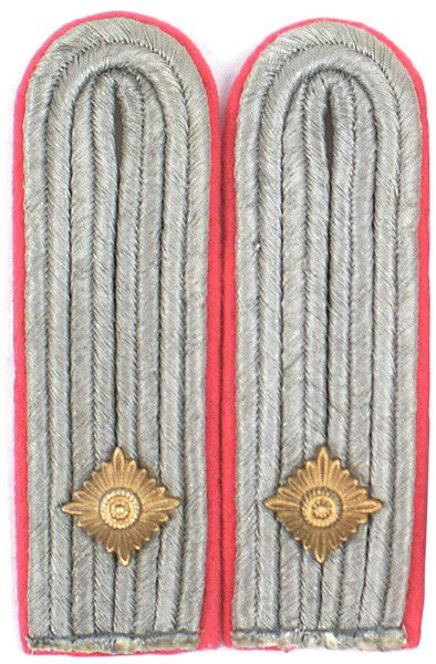 German WWII Army Panzer officer shoulder boards: H-135 Same - but S.I. Pair. II