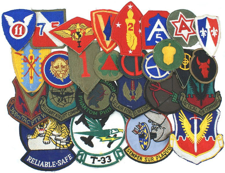 Lot of 50 U.S. embroidered insignia patch: H-312 Lot of 50 embroidered insignia. Includes: (1) WWII: 4th, 12th, 13th; and 23rd Corps; 1st, 11th, 12th, 34th, 35th, 75th, 80th, 83rd, 85th, 87th, 106th Divisions, 4th Calvary Regiment; 4th, 5th an