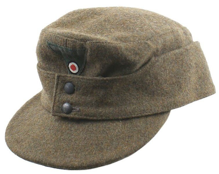 German WWII Army EM M43 cap: E-101 German WWII Army E.M. M43 cap. Olive-brown wool with two buttons. Bevo type gray eagle/swastika/rosette on a machine sewn green trapezoid. Green cloth lining marked "HABRAMAG BRONN" and size "59