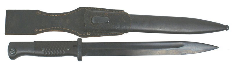 German WWII K98 Mauser bayonet: D-73 WWII K-98 Mauser bayonet. Blued pommel and crossguard. Deep purple bakelite grips. Mint 9 7/8" blued blade marked "Elite Diamont" and numbered "4166i". Identical marking and numbers on the 100% o