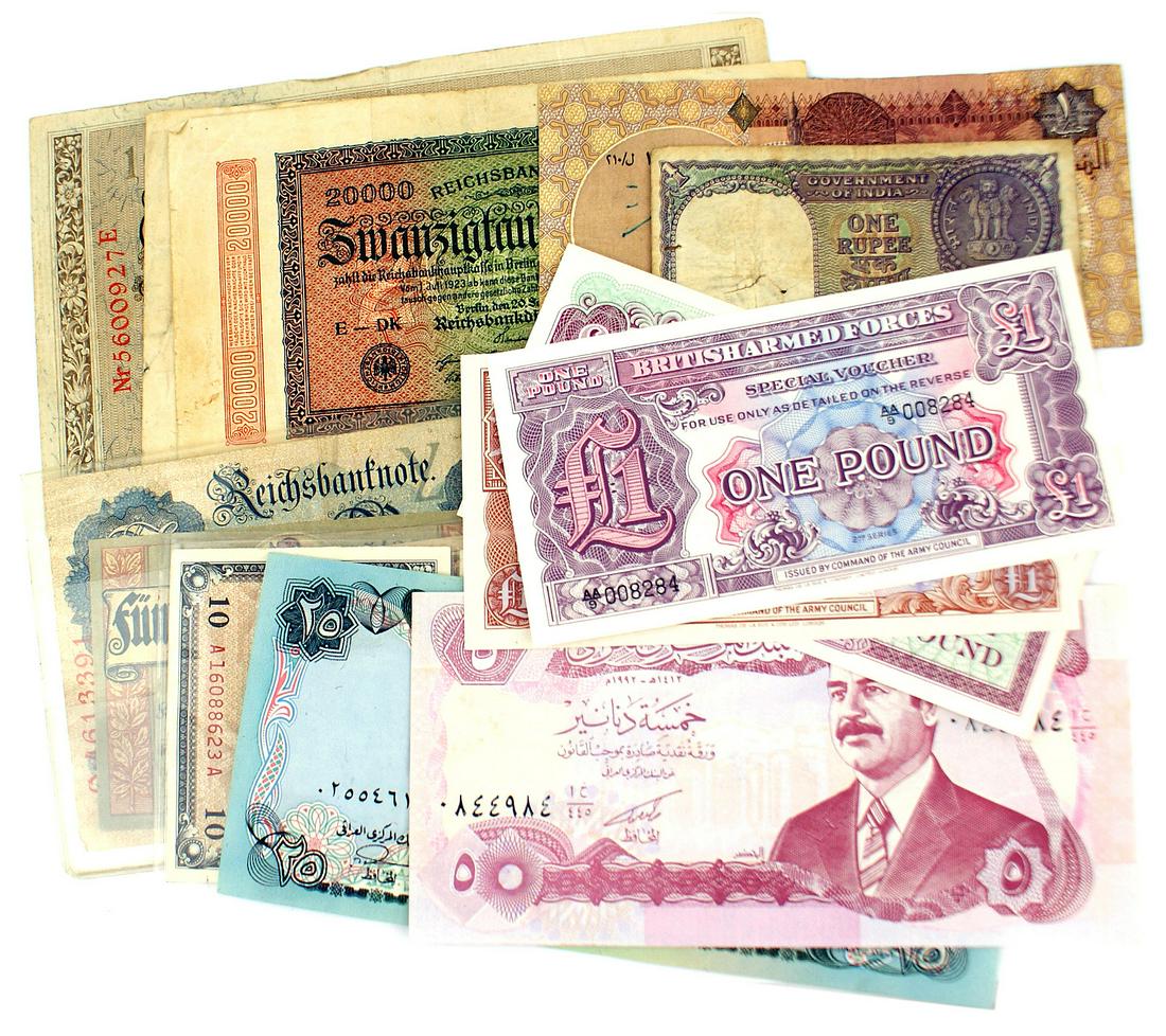 Lot of foreign currency Notgeld Allied etc: P-009 Lot of foreign currency: (1) German - 2 Notegeld and four banknotes (20, 1,000, 20,000 and 20,000 Marks) (2) WWII Allied currency for Italy (1, 5, 10 and 100 Lire notes). (3) British Armed Force