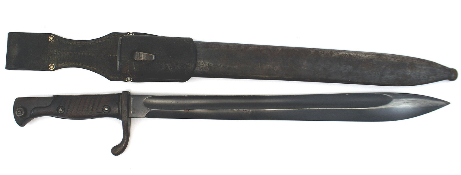 German WWII Seitengewehr M98 05 bayonet: D-035 German Seitengewehr M98/05 bayonet. Factory refinished during WWII. Blued pommel and crossguard (small hallmark were crossed out but a swastika remains) with wood grips. Flash guard was added an