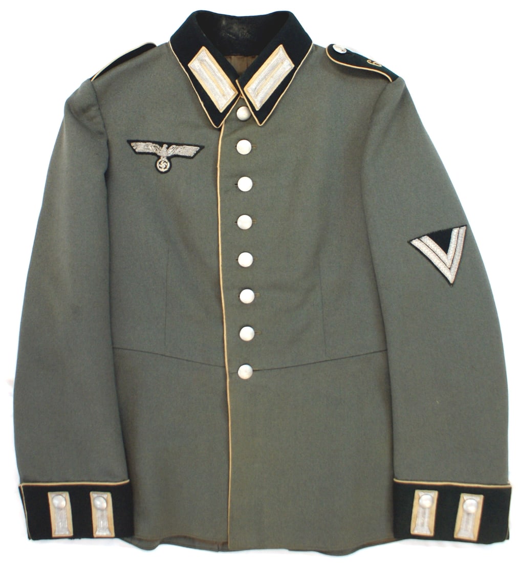 German WWII Army Infantry parade tunic: F-012 German Third-Reich Army Infantry parade EM pocketless tunic. Fine OD doeskin with white piped dark green collar, cuffs, shoulder boards and front piping. Officer type silver bullion breast eagle