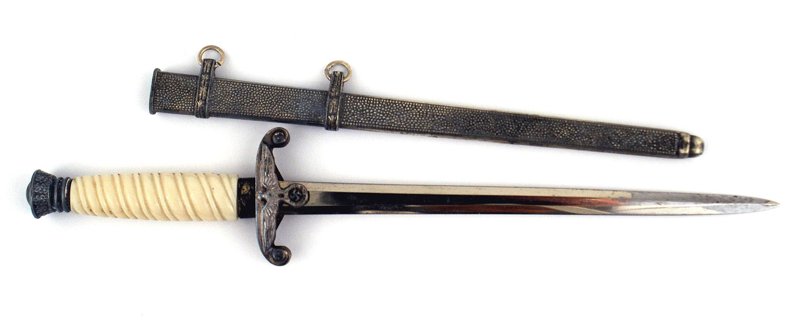 German WWII miniature Army dagger: D-040 German Third-Reich miniature Army officer's dagger. Age toned patina on oak leaf pommel, eagle/swastika crossguard and two-ring pebbled scabbard. White bakelite grips. Excellent 5 1/8" blade mar