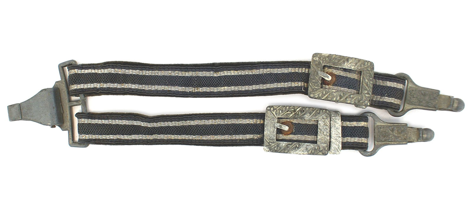 German WWII Luftwaffe dagger hangers: D-025 Third-Reich Luftwaffe 2nd Model dagger hangers. Gray-blue straps with two silver wire stripes and blue-gray velvet backing. Oak leaf decorated square buckles, slides and square snap hooks. Top m