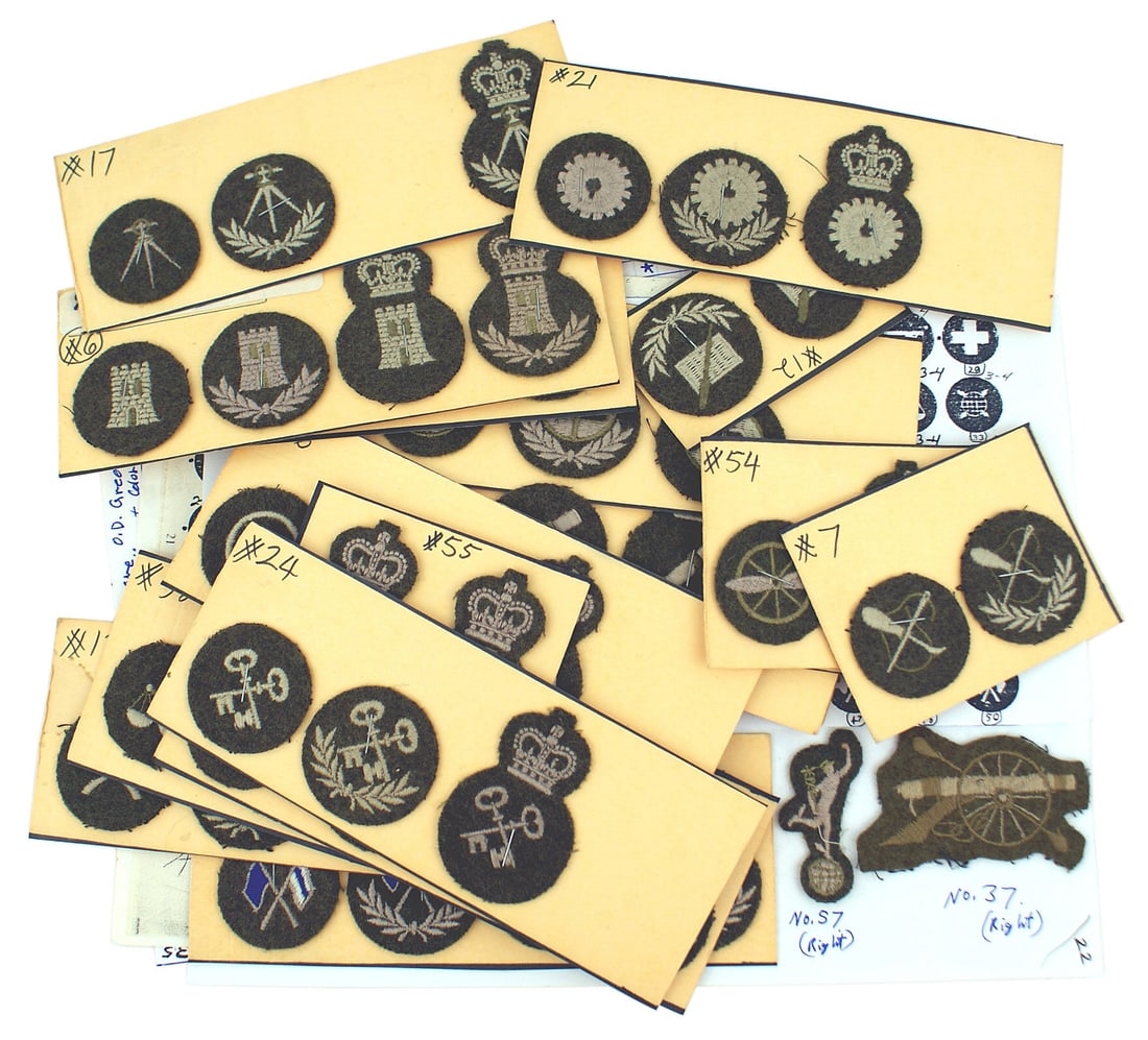 Collection Canadian WWII Army Badges: H-120 Collection of 119 embroidered Canadian WWII Army Tradesmen, Specialists and miscellaneous Badges. Includes: Anti-Tank Gunner, Parachute Rigger, Vehicle Repair, Signal Corps, Infantry Machine Gun