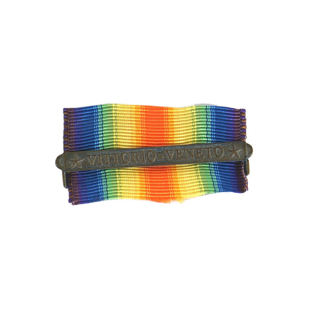 US WWI Victory Medal ribbon VITTORIO VENETO: B-117 U.S. WWI Victory Medal rainbow pattern ribbon (no medal). With bar - "VITTORIO - VENETO". Only 1200 authorized. Rare. I