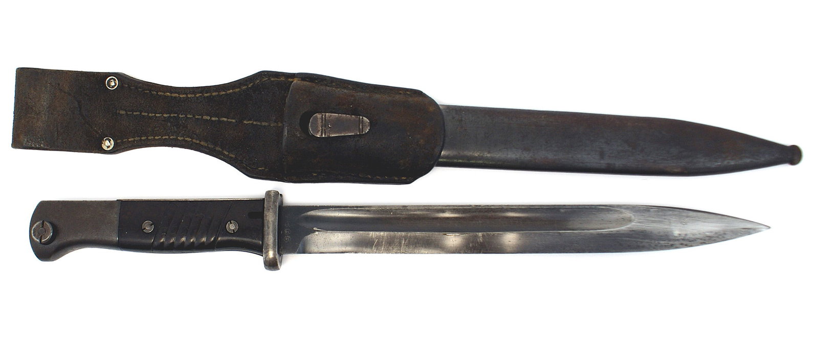 German WWII K-98 bayonet: D-035 WWII German K-98 Bayonet: Gun blue blade is unsharpened and marked: "41,cul" and has composition grips. Has non-matching scabbard with leather frog, which is dated between the rivets "1939" and 