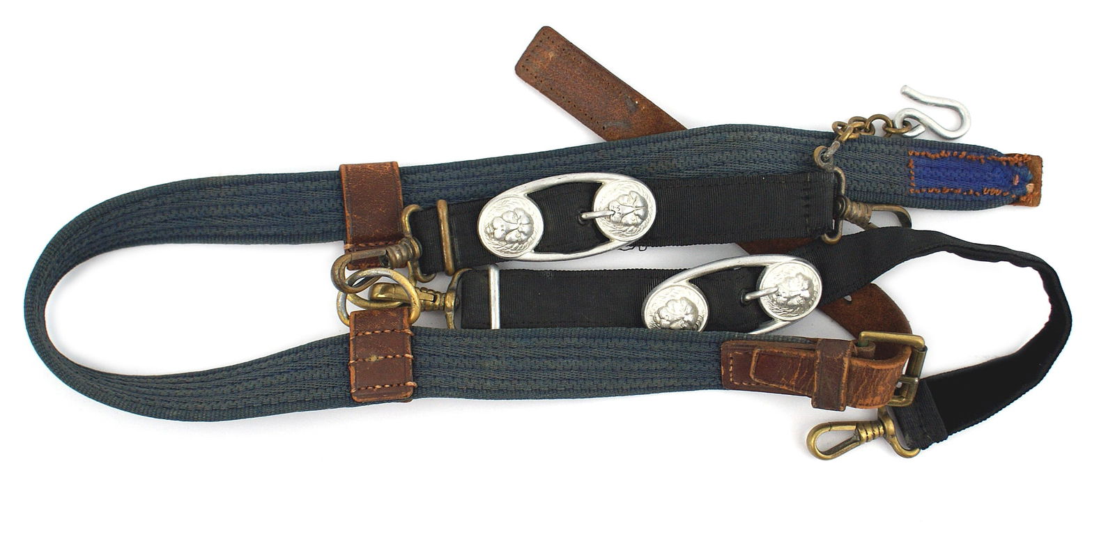 German WWII Navy belt and dagger hangers: D-070 German WWII Navy belt and dagger hangers with spurious silver lion-head buckles. The blue cloth belt (detached leather belt (can be resewn), cloth hangers with age toned brass snap hooks and cha