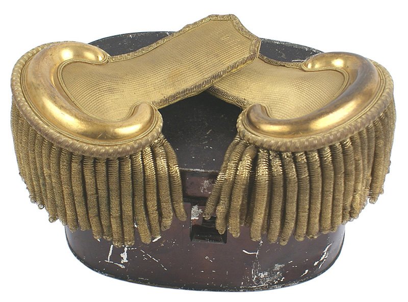 Civil War Federal General Officer epaulettes: K-30 Federal General Officer's dress epaulettes. Banjo shape gold bullion with gilt metal crescents. Gold wire fringe. With the original storage travel tin. II